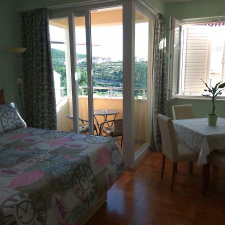 Seaside Apartment ซัฟทัท ภายนอก รูปภาพ