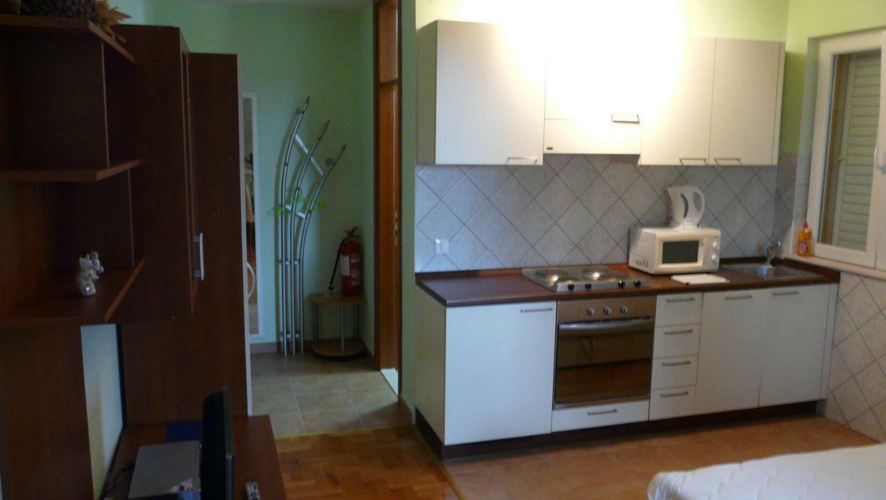 Seaside Apartment ซัฟทัท ภายนอก รูปภาพ