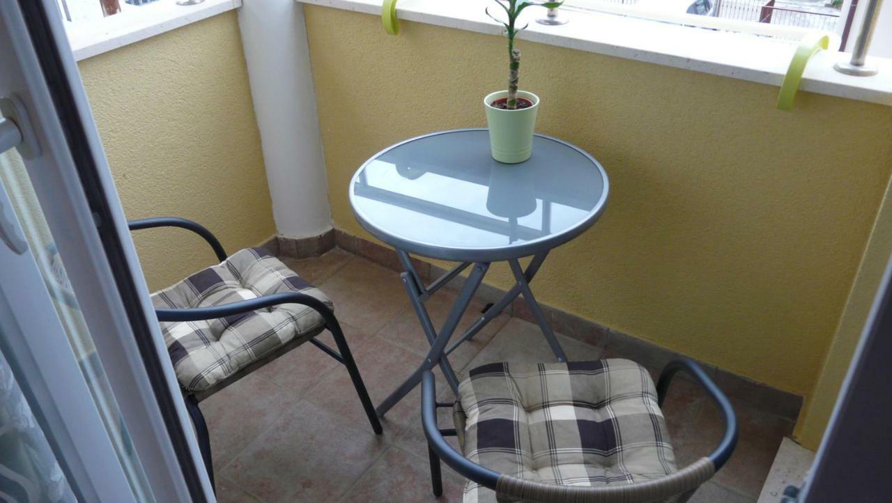 Seaside Apartment ซัฟทัท ภายนอก รูปภาพ