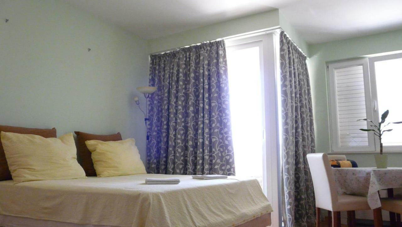 Seaside Apartment ซัฟทัท ภายนอก รูปภาพ