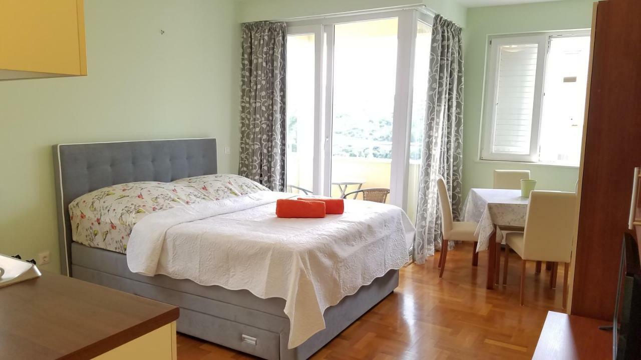 Seaside Apartment ซัฟทัท ภายนอก รูปภาพ