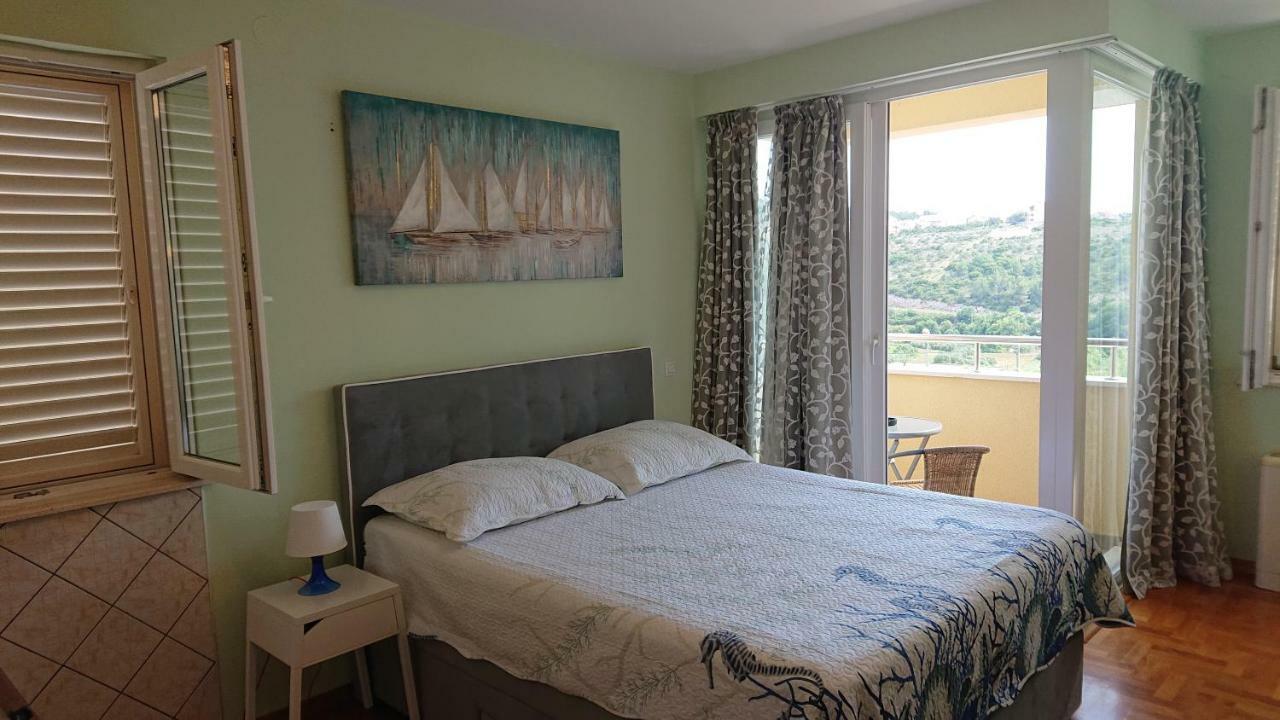 Seaside Apartment ซัฟทัท ภายนอก รูปภาพ